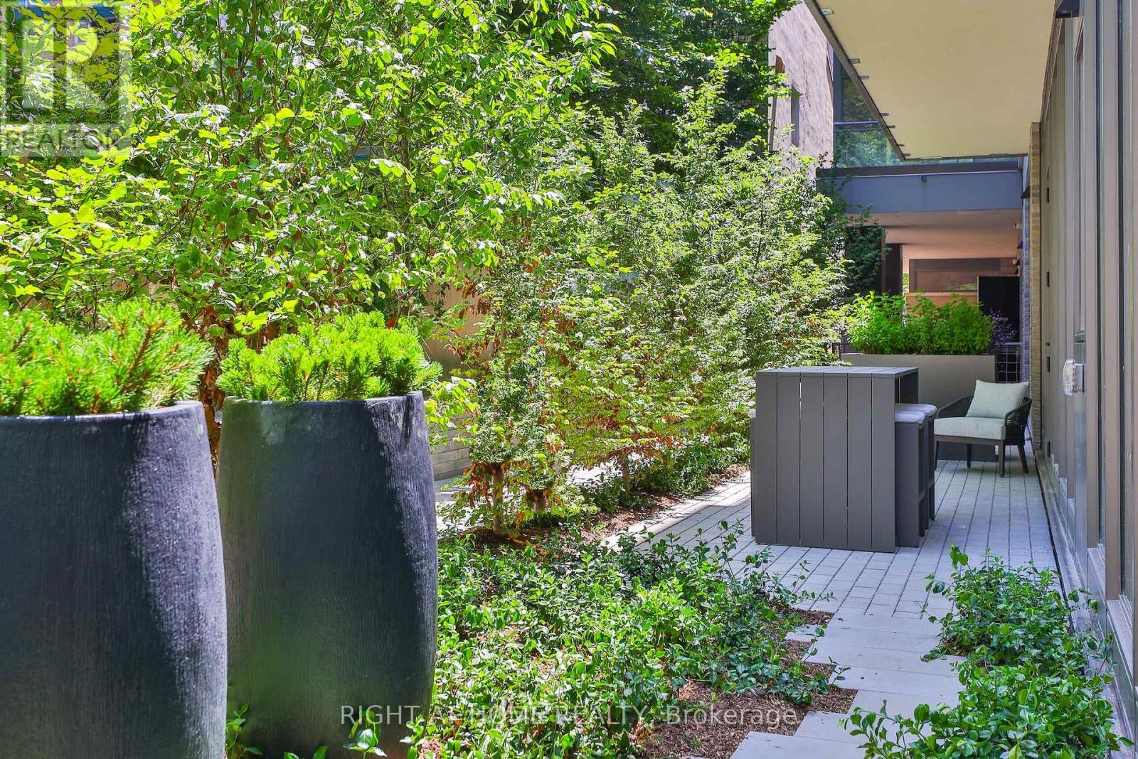 Garden Home 2 - 10 Prince Arthur Avenue, Toronto, Ontario  M5R 1A9 - Photo 8 - C12243593
