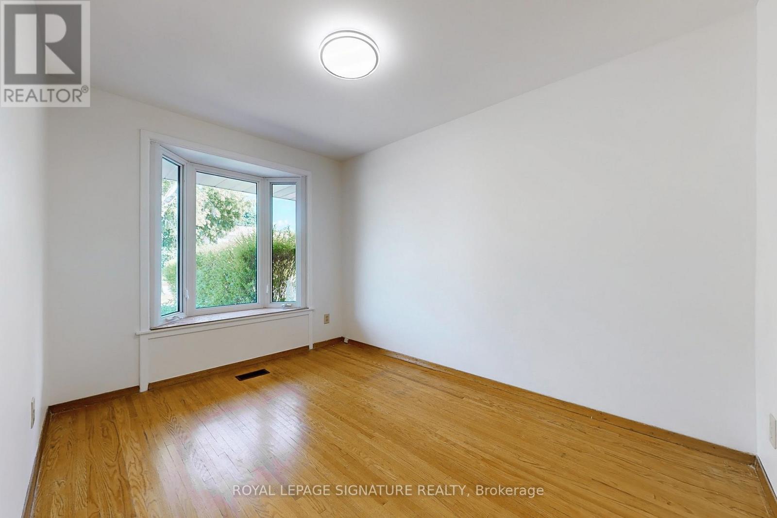 Property at 852 FLAGSHIP DRIVE image 4