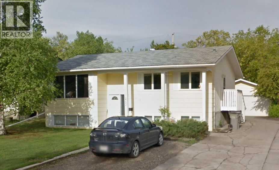 Property at 8702 96 Street image 1