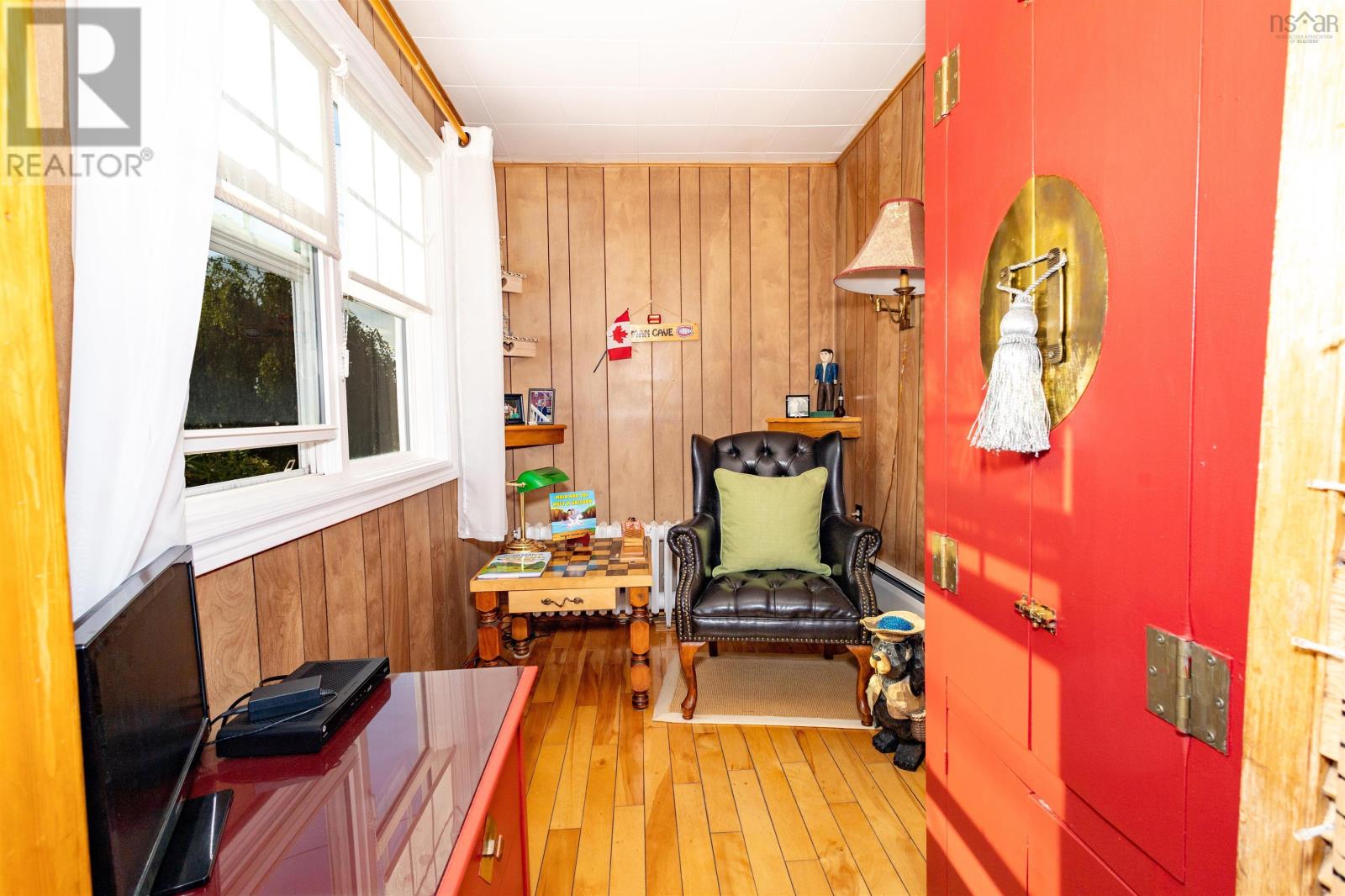288 Atlantic Street, Sydney Mines, Nova Scotia  B1V 1W8 - Photo 15 - 202517495