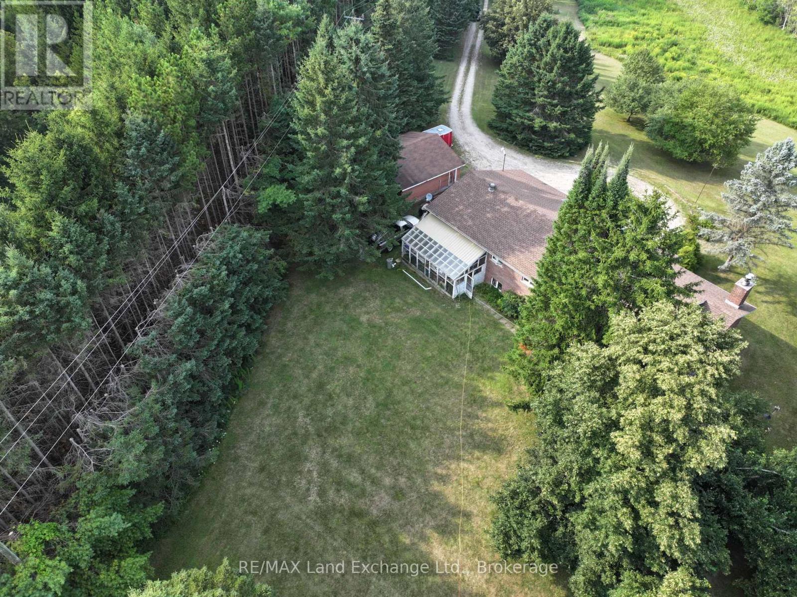 340 South Street, Brockton, Ontario  N0G 2V0 - Photo 11 - X12324442