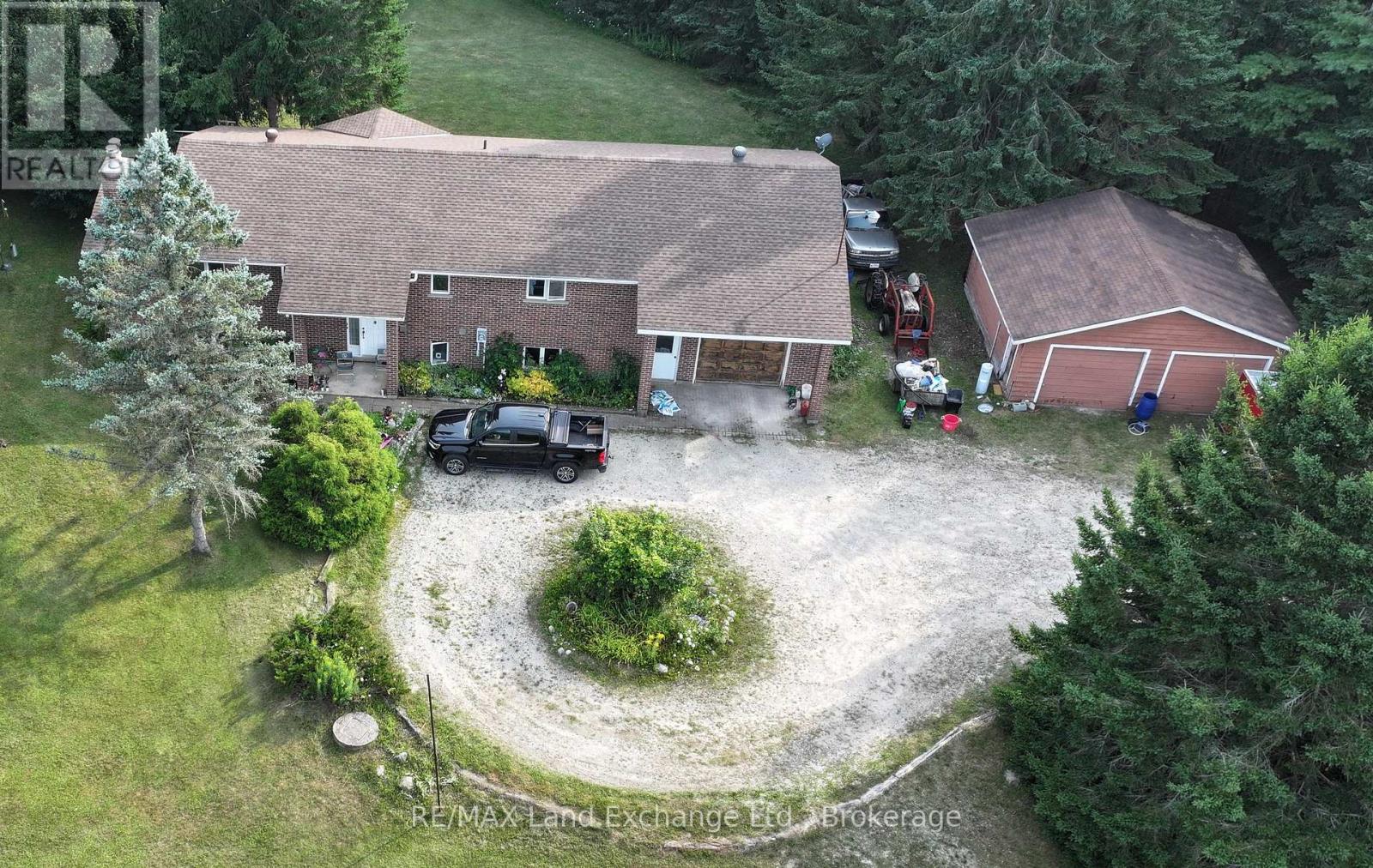 340 South Street, Brockton, Ontario  N0G 2V0 - Photo 6 - X12324442