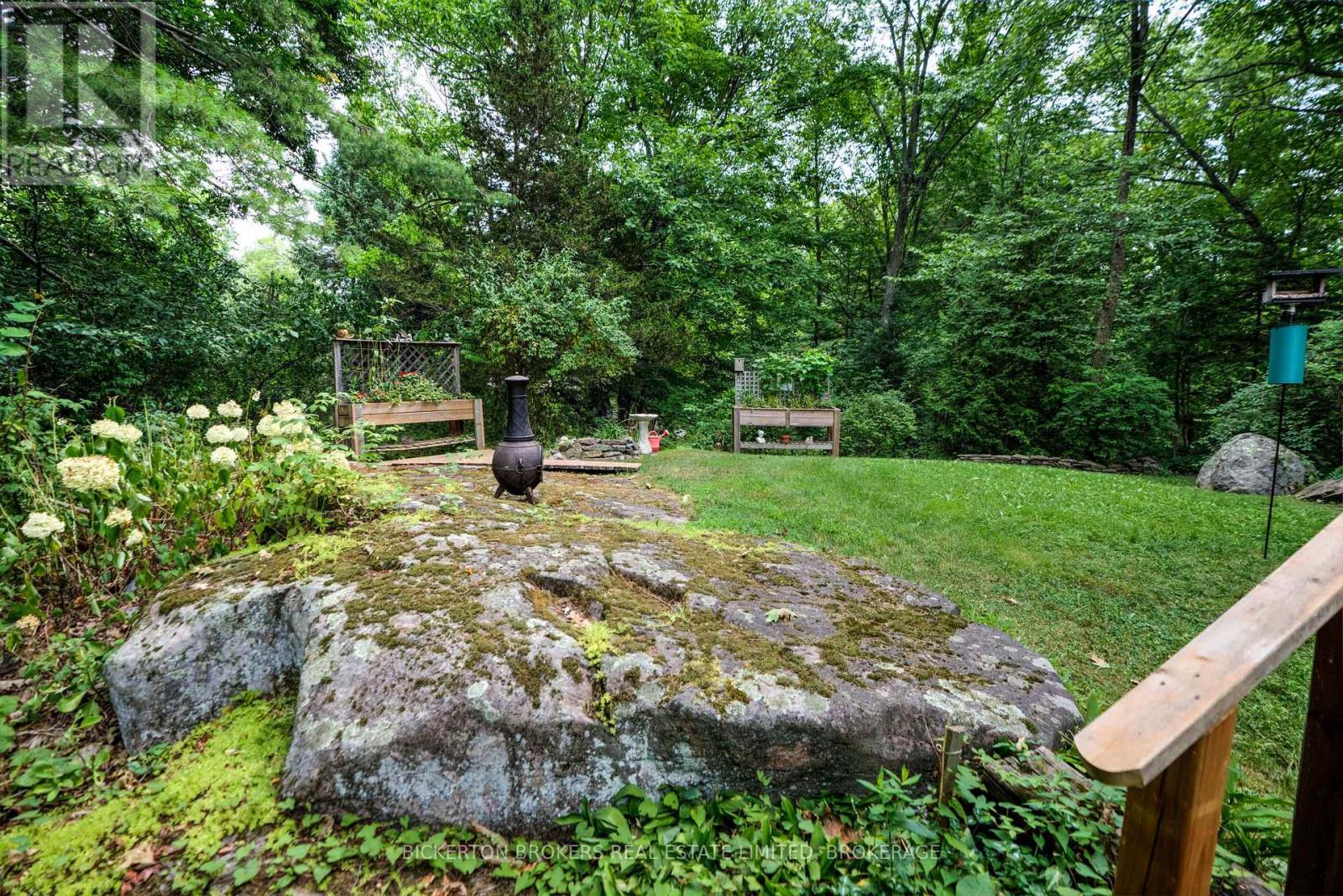 16 Village Estates Road S, Leeds And The Thousand Islands, Ontario  K0E 1L0 - Photo 13 - X12324402
