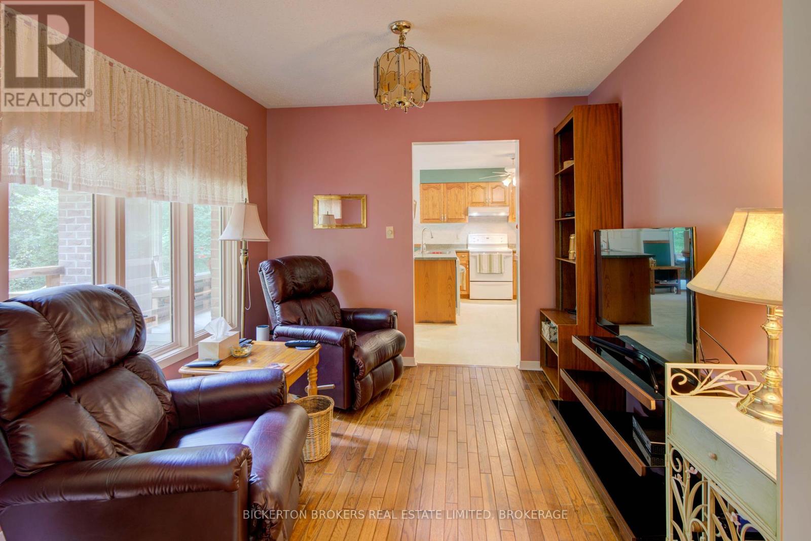 16 Village Estates Road S, Leeds And The Thousand Islands, Ontario  K0E 1L0 - Photo 27 - X12324402