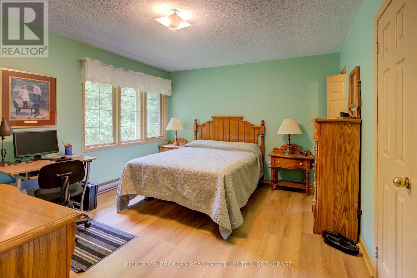 16 Village Estates Road S, Leeds And The Thousand Islands, Ontario  K0E 1L0 - Photo 30 - X12324402