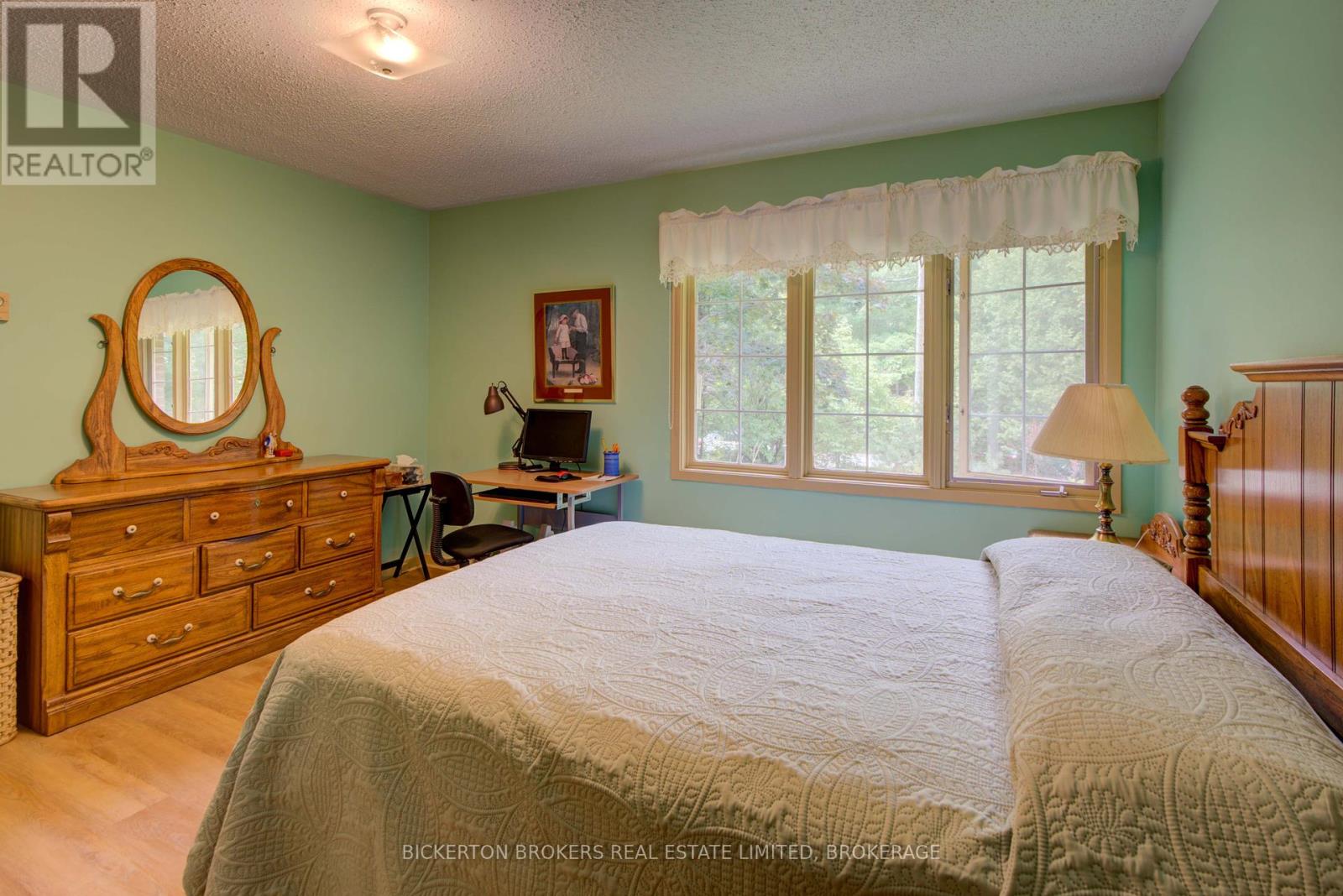 16 Village Estates Road S, Leeds And The Thousand Islands, Ontario  K0E 1L0 - Photo 32 - X12324402