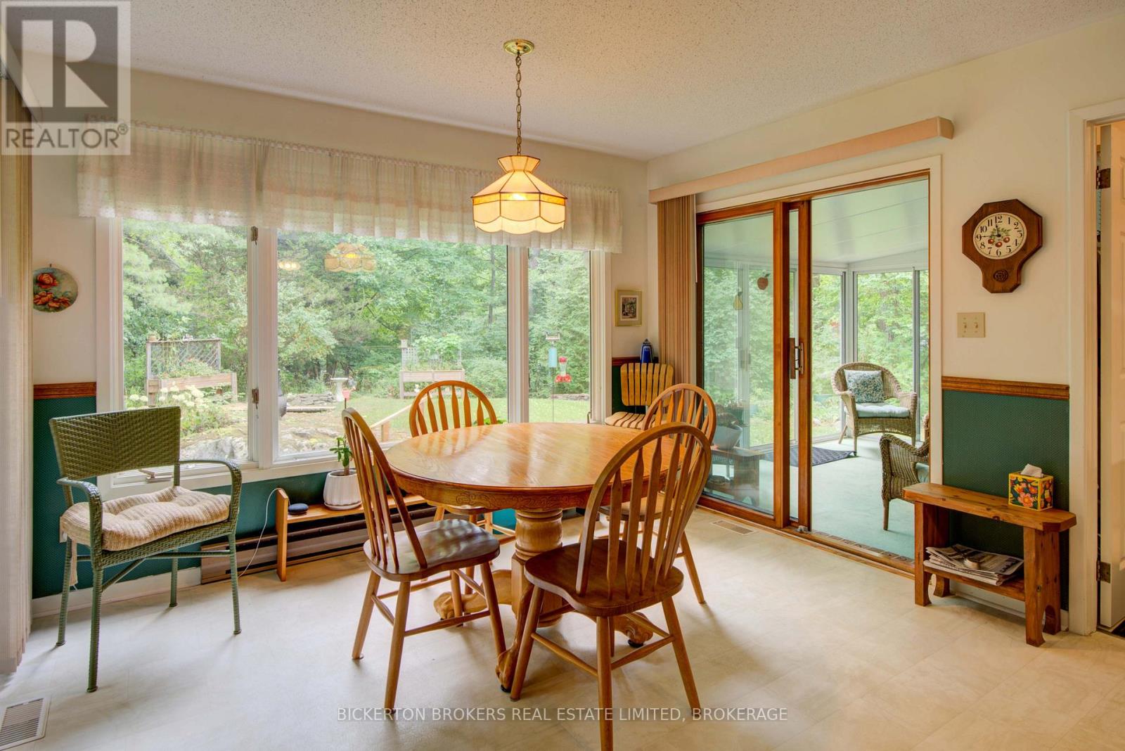 16 Village Estates Road S, Leeds And The Thousand Islands, Ontario  K0E 1L0 - Photo 40 - X12324402