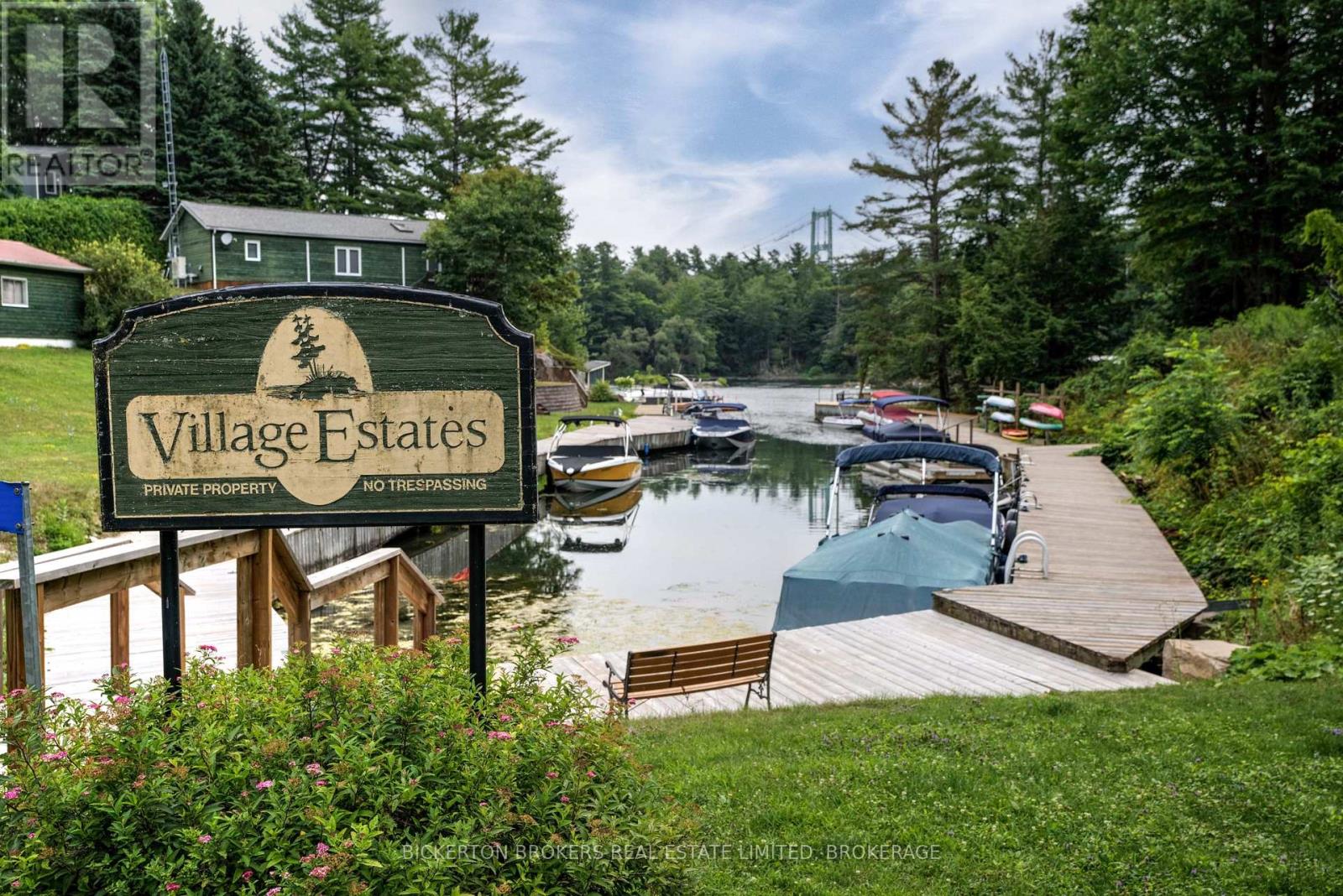 16 Village Estates Road S, Leeds And The Thousand Islands, Ontario  K0E 1L0 - Photo 6 - X12324402