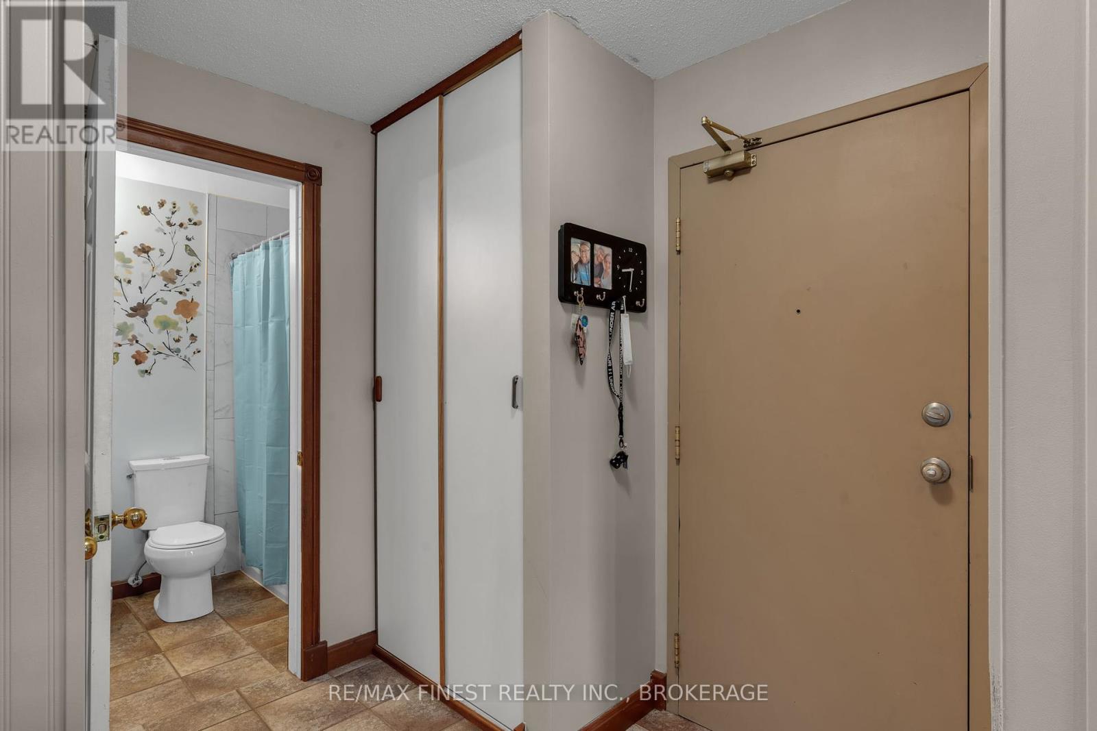 403 - 540 Talbot Place, Gananoque, Ontario  K7G 3C6 - Photo 12 - X12324504