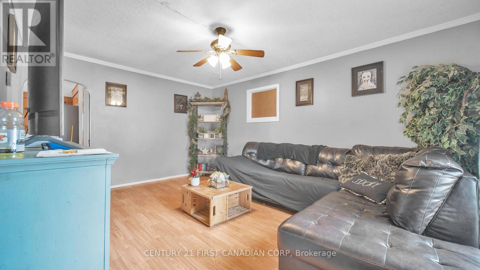 19 Montgomery Drive, Chatham-Kent, Ontario  N8A 1P2 - Photo 9 - X12324501