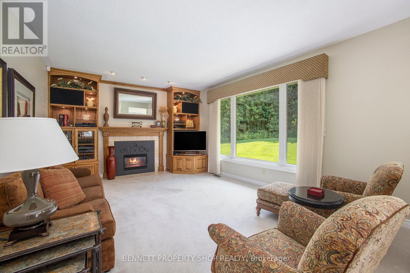 1410 Sherruby Way, Ottawa, Ontario  K2W 1B1 - Photo 12 - X12324572