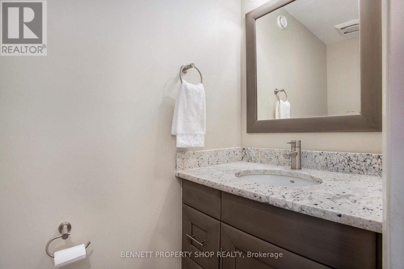 1410 Sherruby Way, Ottawa, Ontario  K2W 1B1 - Photo 15 - X12324572