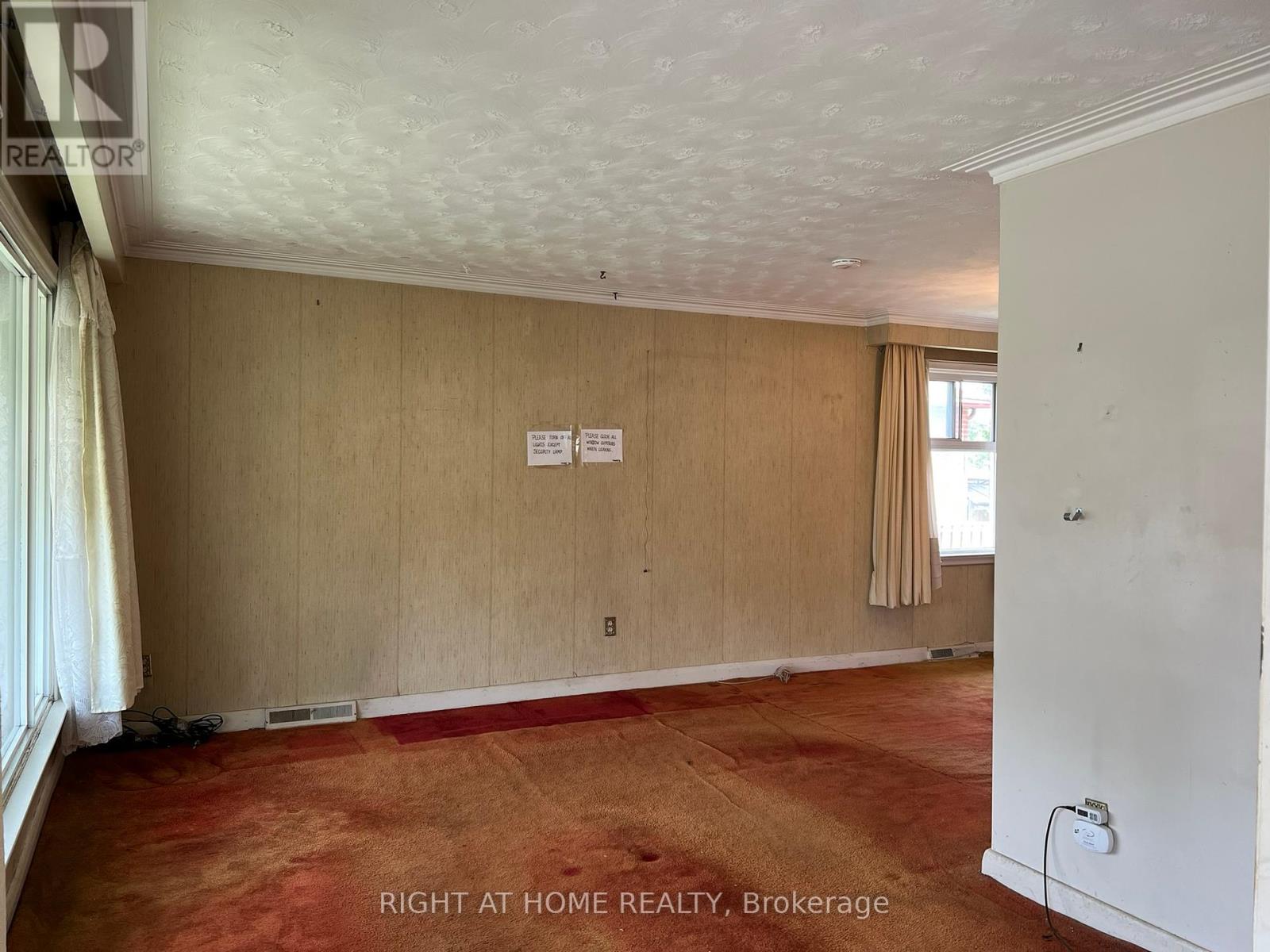Property at 25 HEATHERGLEN ROAD image 3