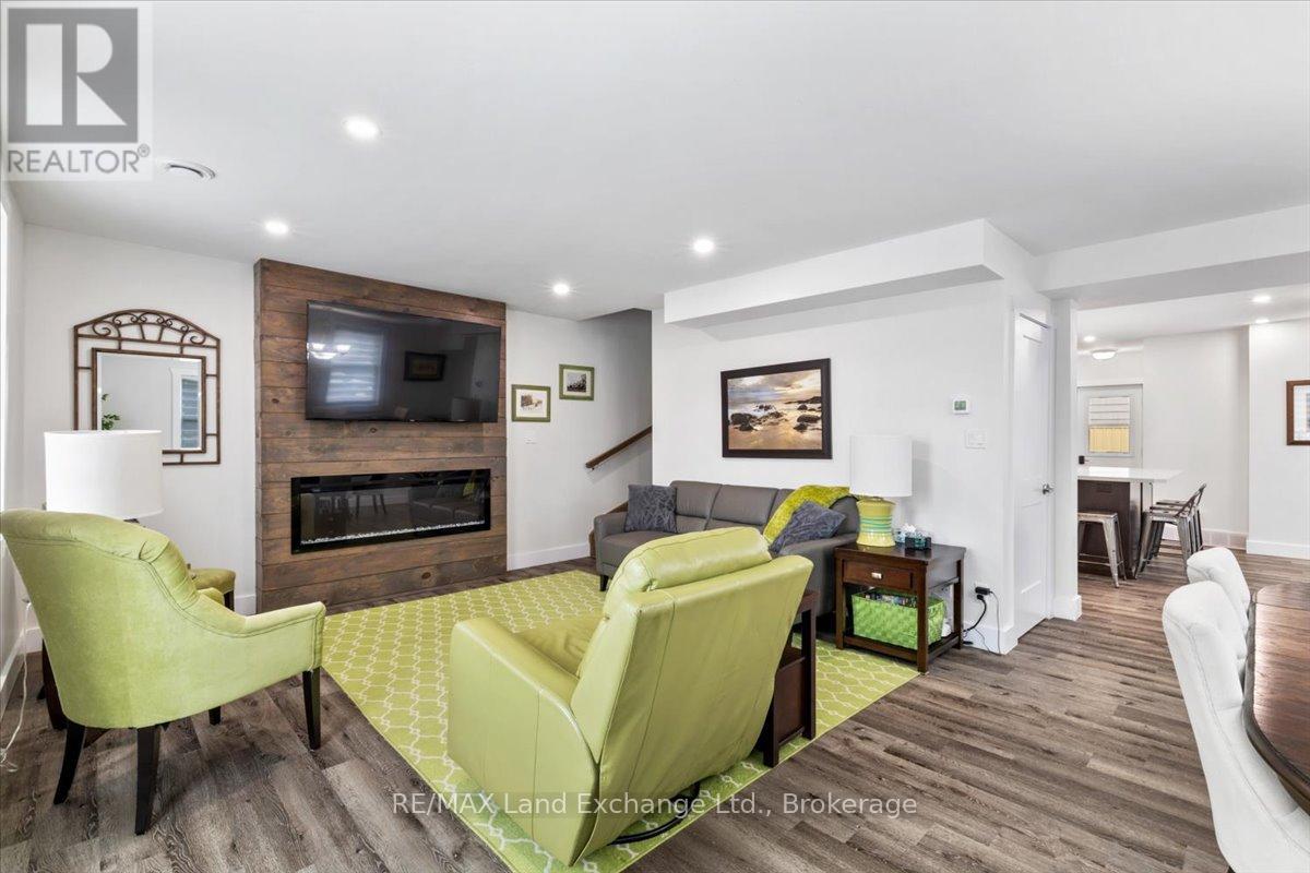42 Huron Street N, Saugeen Shores, Ontario  N0H 2L0 - Photo 10 - X12317589