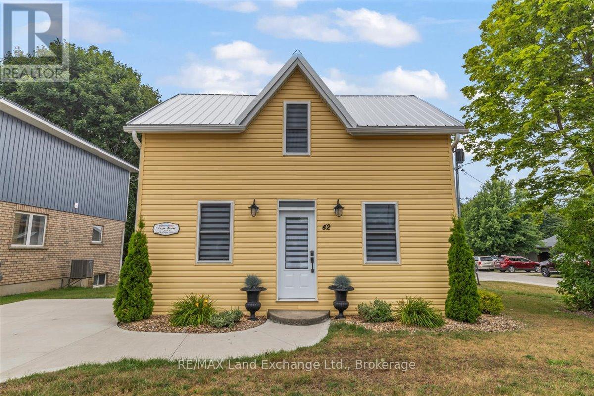 42 Huron Street N, Saugeen Shores, Ontario  N0H 2L0 - Photo 32 - X12317589