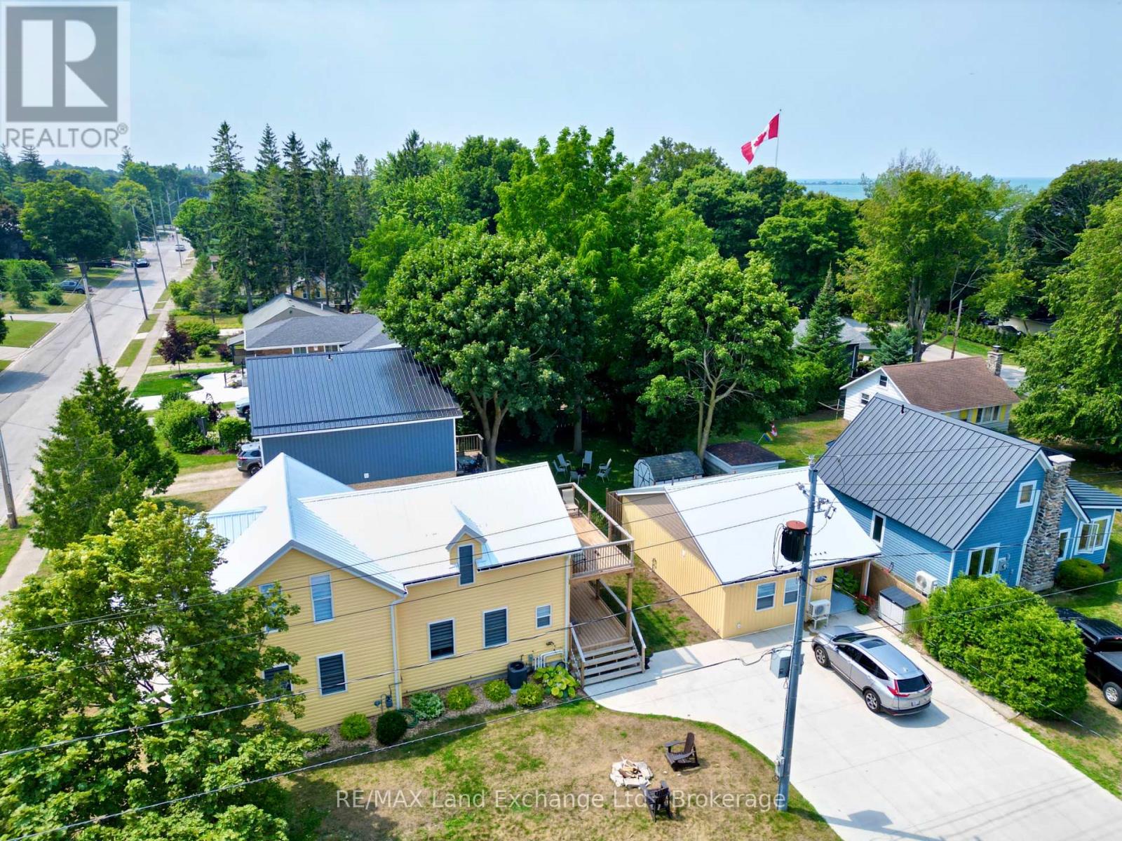 42 Huron Street N, Saugeen Shores, Ontario  N0H 2L0 - Photo 37 - X12317589