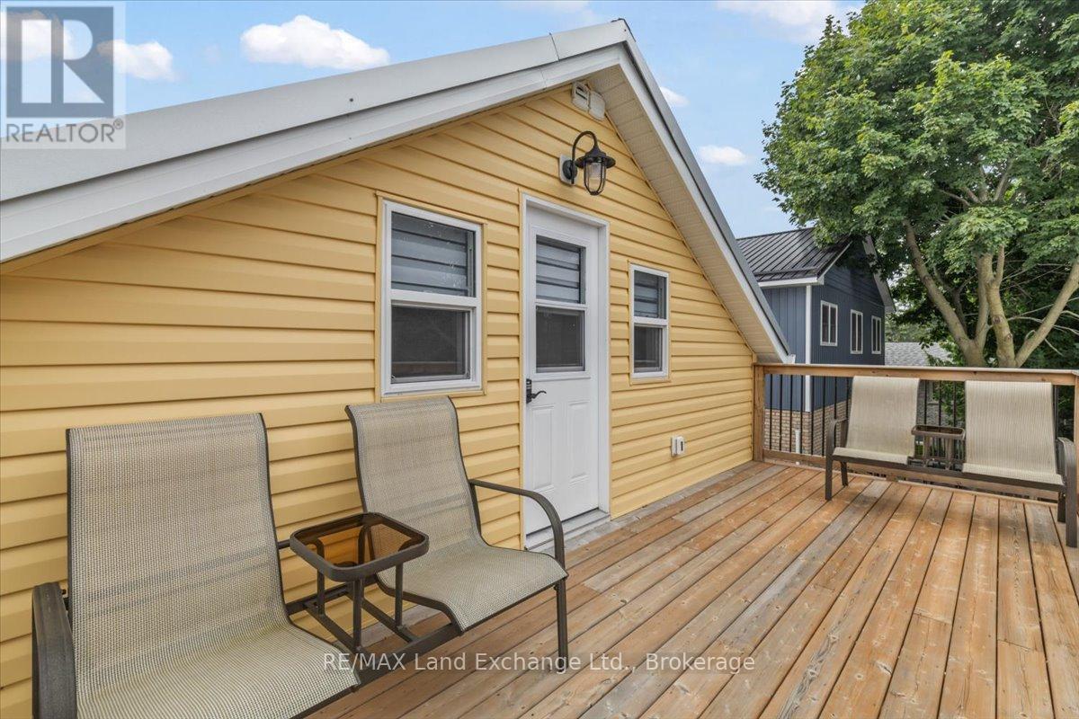 42 Huron Street N, Saugeen Shores, Ontario  N0H 2L0 - Photo 6 - X12317589