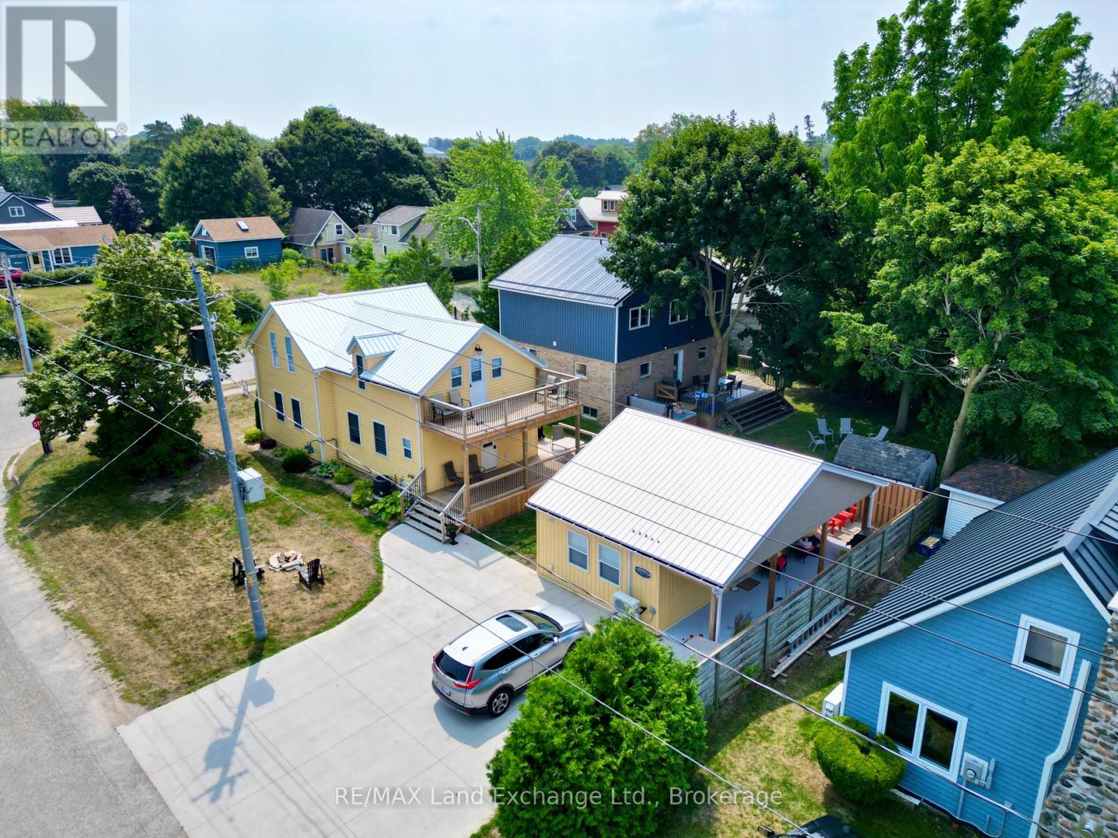 42 Huron Street N, Saugeen Shores, Ontario  N0H 2L0 - Photo 39 - X12317589