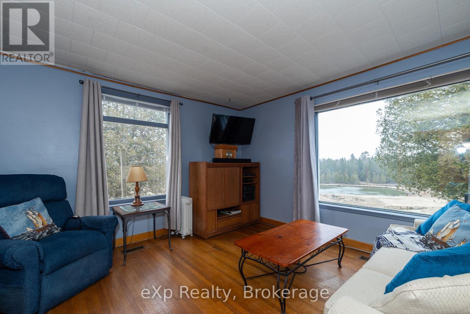 302350 Concession 2 Side Road, West Grey, Ontario  N4N 3B8 - Photo 16 - X12324596