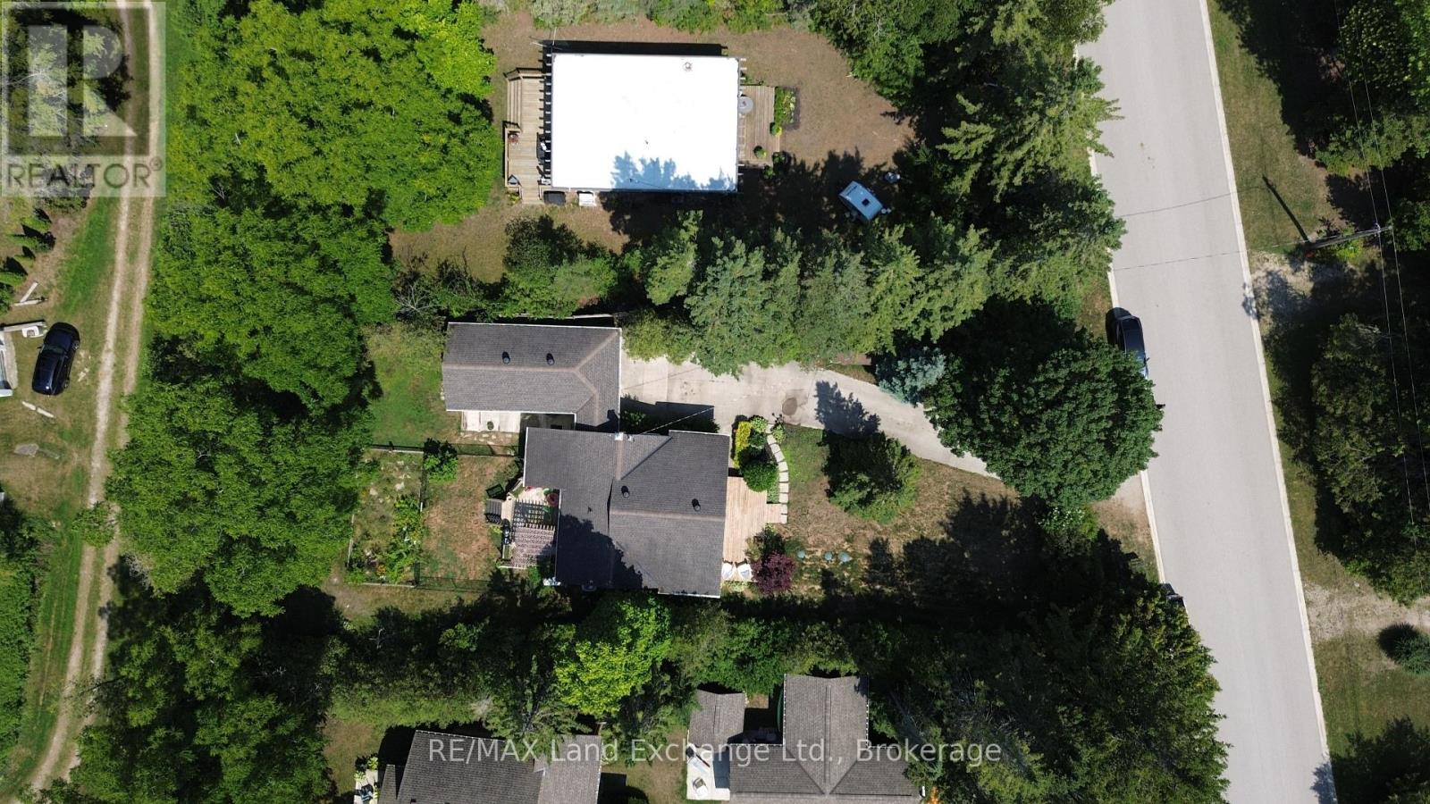213 Huron Rd, R. R. #1 Road, Huron-Kinloss, Ontario  N2Z 2X3 - Photo 41 - X12322996