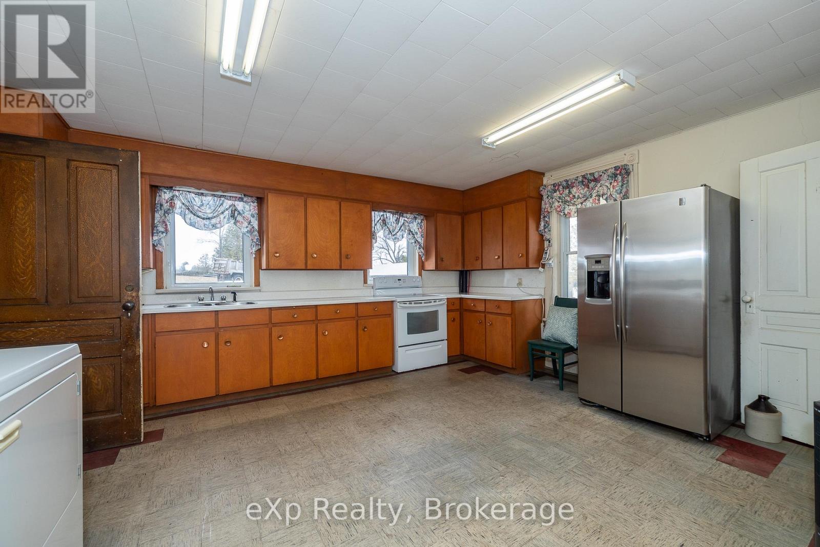 302350 Concession 2 Side Road, West Grey, Ontario  N4N 3B8 - Photo 12 - X12324596