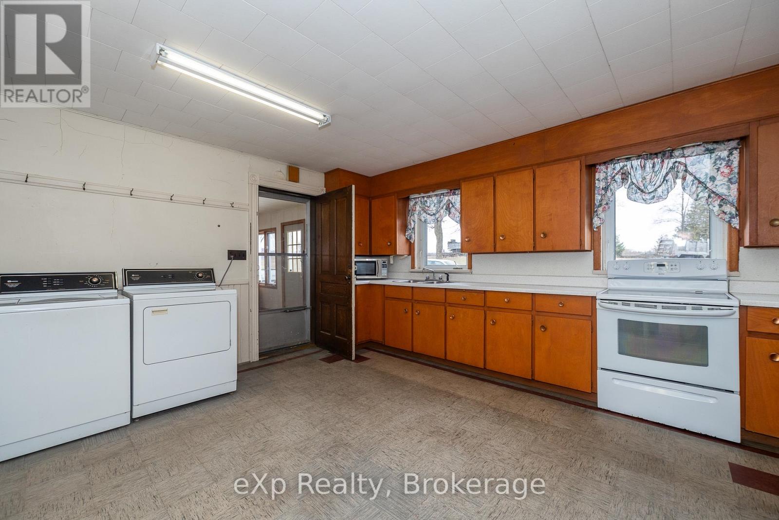 302350 Concession 2 Side Road, West Grey, Ontario  N4N 3B8 - Photo 13 - X12324596