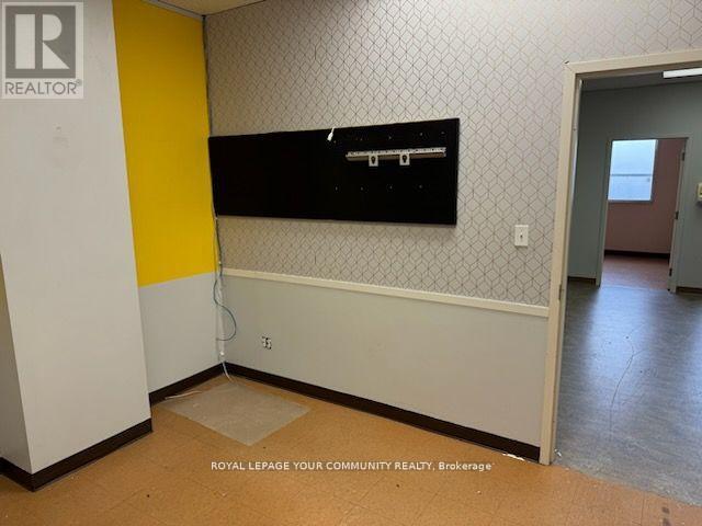 207 - 2500 Lawrence Avenue E, Toronto, Ontario  M1P 2R7 - Photo 2 - E12324300