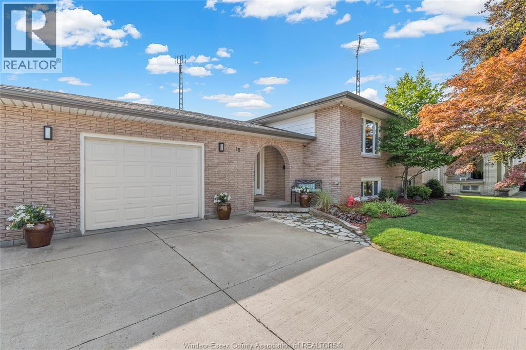 Property at 18 Debergh AVENUE image 1