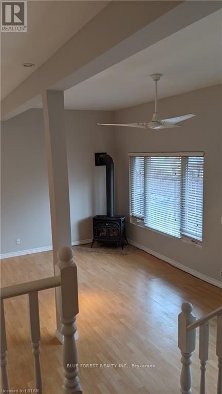 Main Floor - 35 Cliftonvale Avenue, London South, Ontario  N6J 1J5 - Photo 7 - X12324292