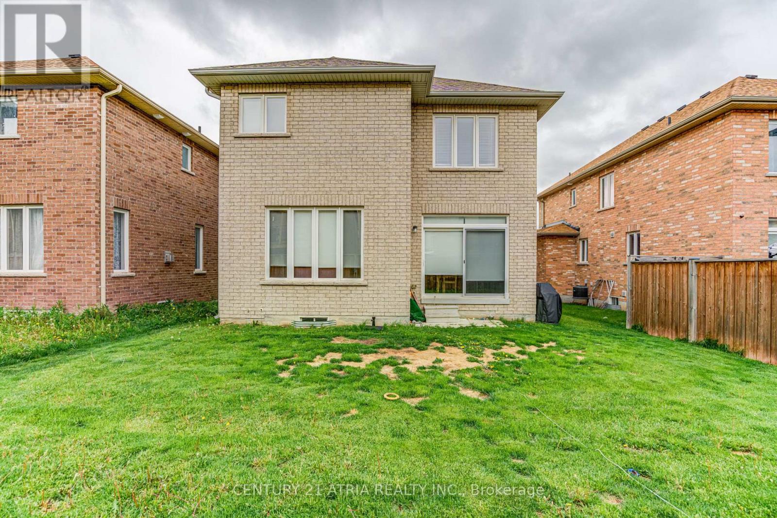 92 Sutherland Avenue, Bradford West Gwillimbury, Ontario  L3Z 4H4 - Photo 22 - N12324338