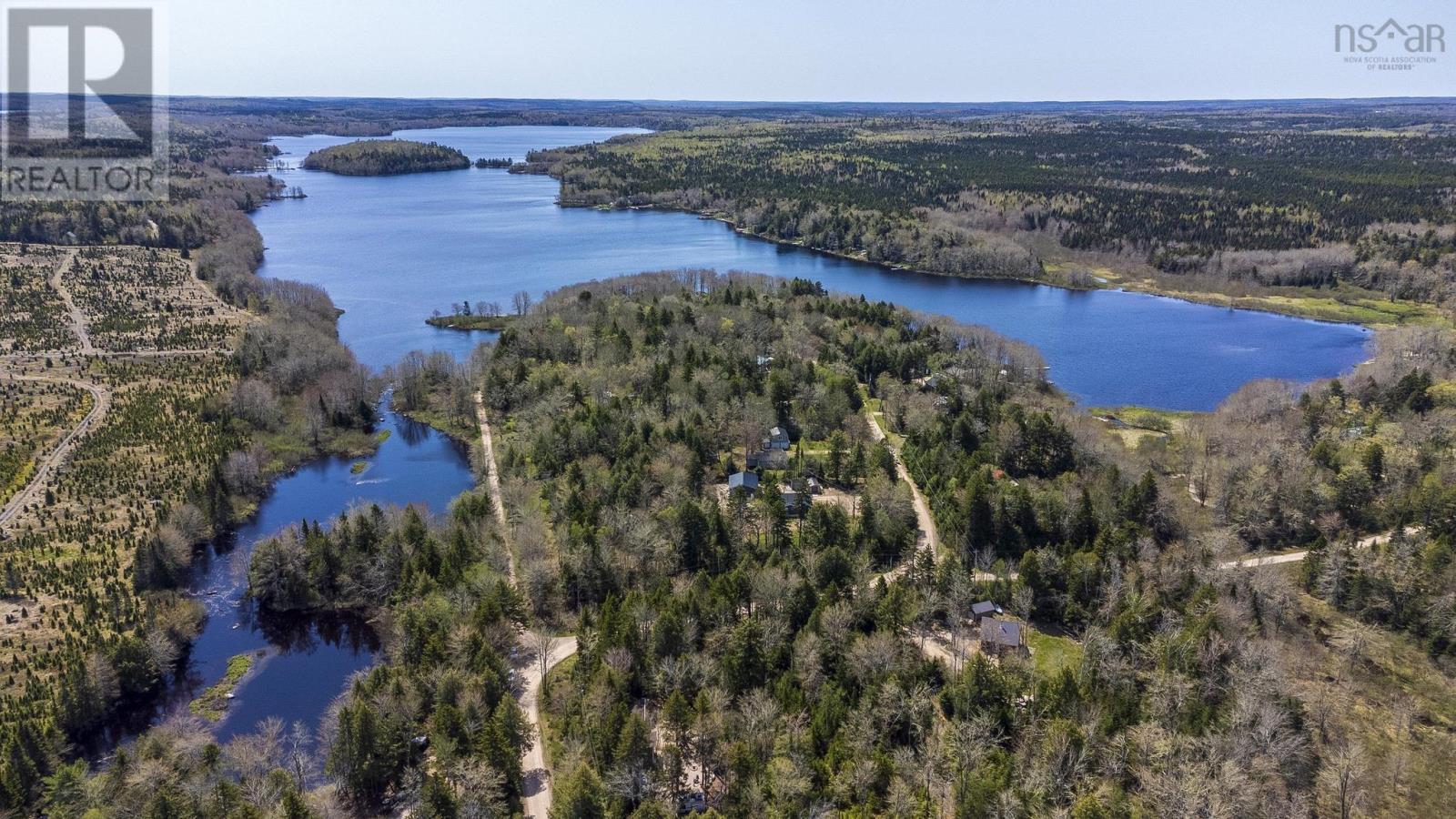 81 Crescent Point Road, Lakeview, Nova Scotia  B0R 1H0 - Photo 3 - 202511633