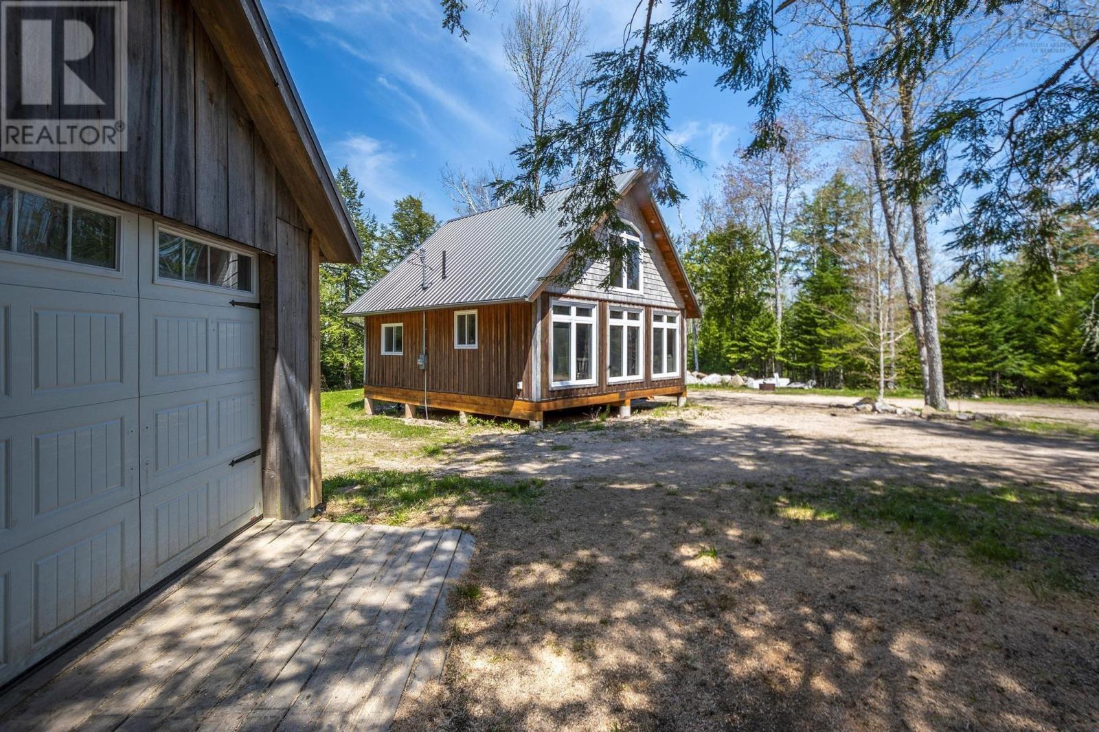 81 Crescent Point Road, Lakeview, Nova Scotia  B0R 1H0 - Photo 6 - 202511633