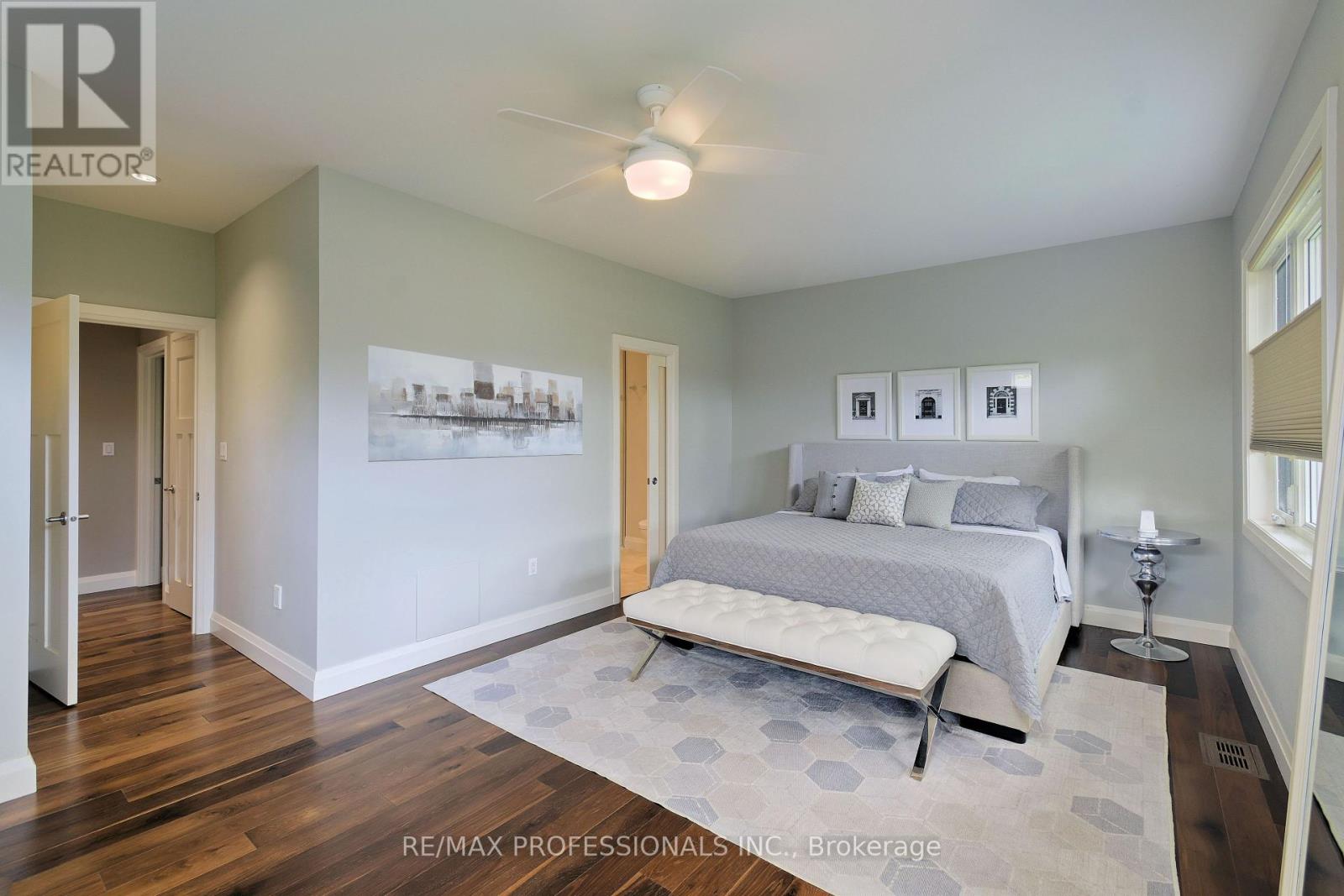 321 Wendy Lane, Oakville, Ontario  L6L 4P9 - Photo 14 - W12324341