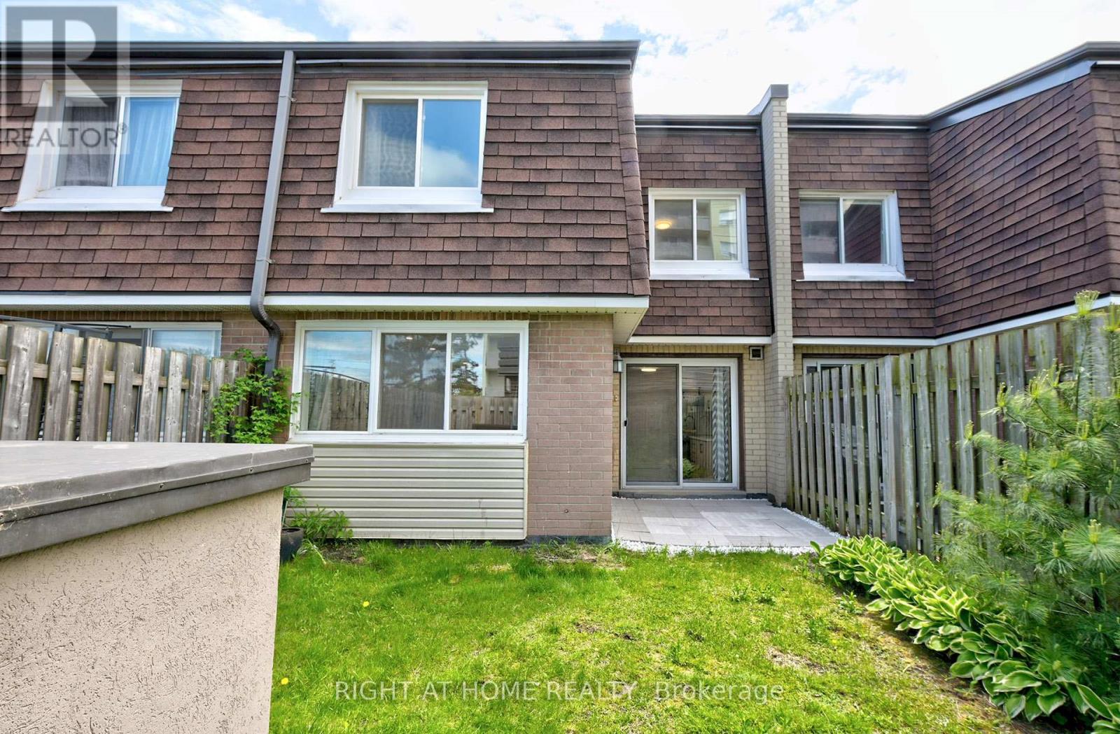 197 - 2170 Bromsgrove Road, Mississauga, Ontario  L5J 4J2 - Photo 33 - W12324347