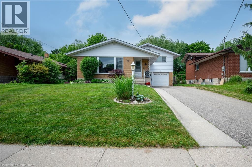Property at 29 RUSKVIEW Road image 1