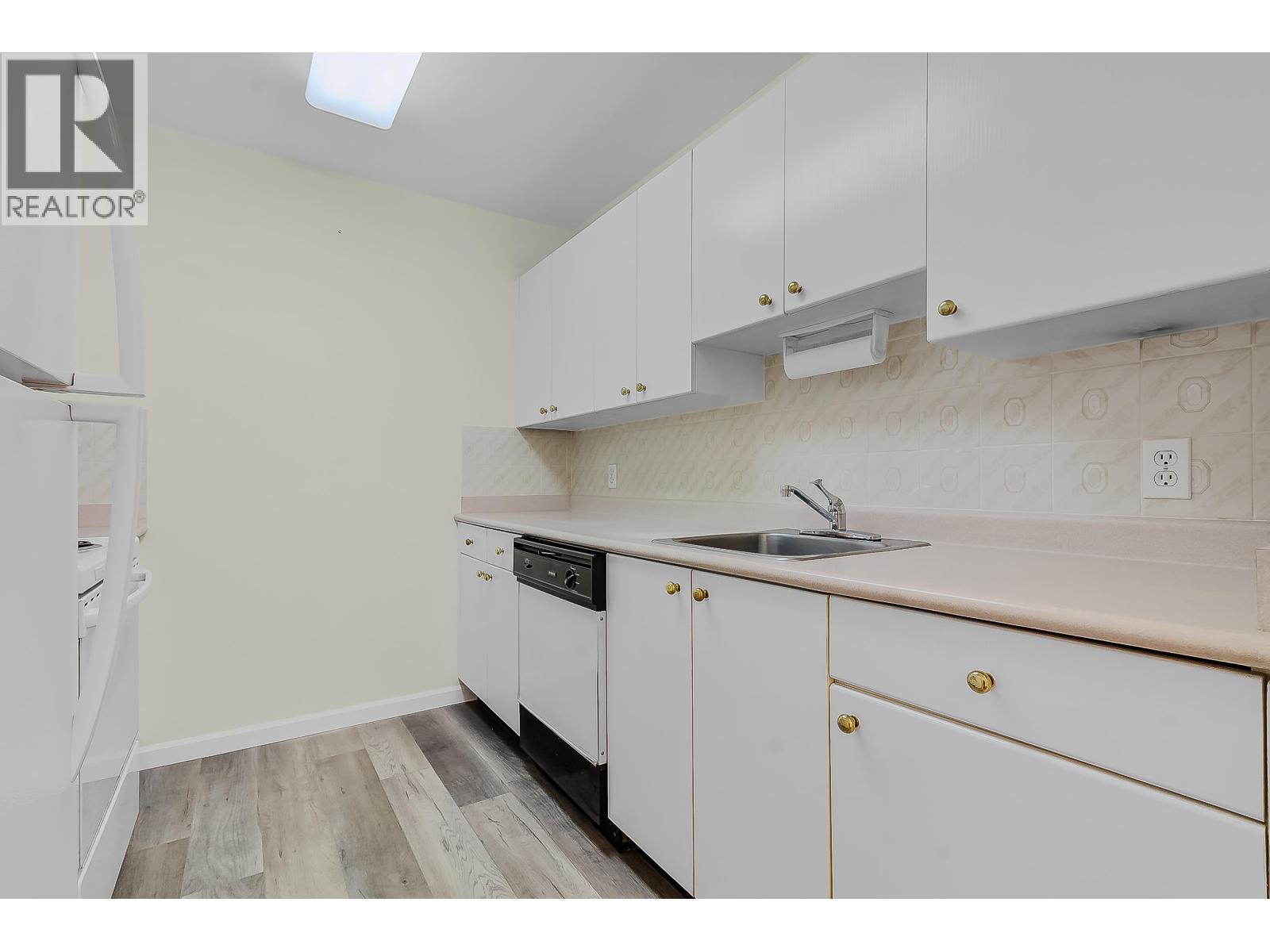 103 3624 Fraser Street, Vancouver, British Columbia  V5V 4C8 - Photo 4 - R3032828