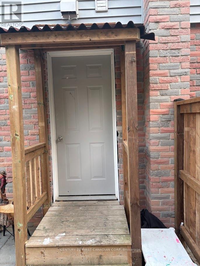 Basement - 952 Farnham Road W, London South, Ontario  N6K 1S1 - Photo 2 - X12324646