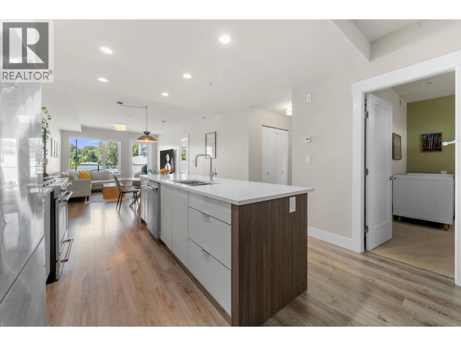 302 1496 Charlotte Road, North Vancouver, British Columbia V7J 0C9 - Photo 6 - R3033303