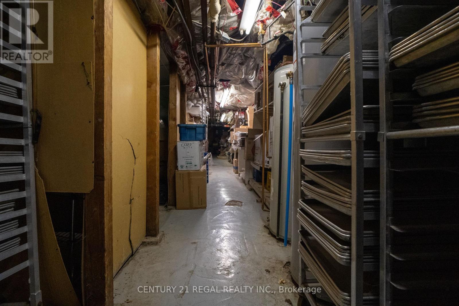 736 St. Clair Avenue W, Toronto, Ontario M6C 1B7 - Photo 25 - C12313221