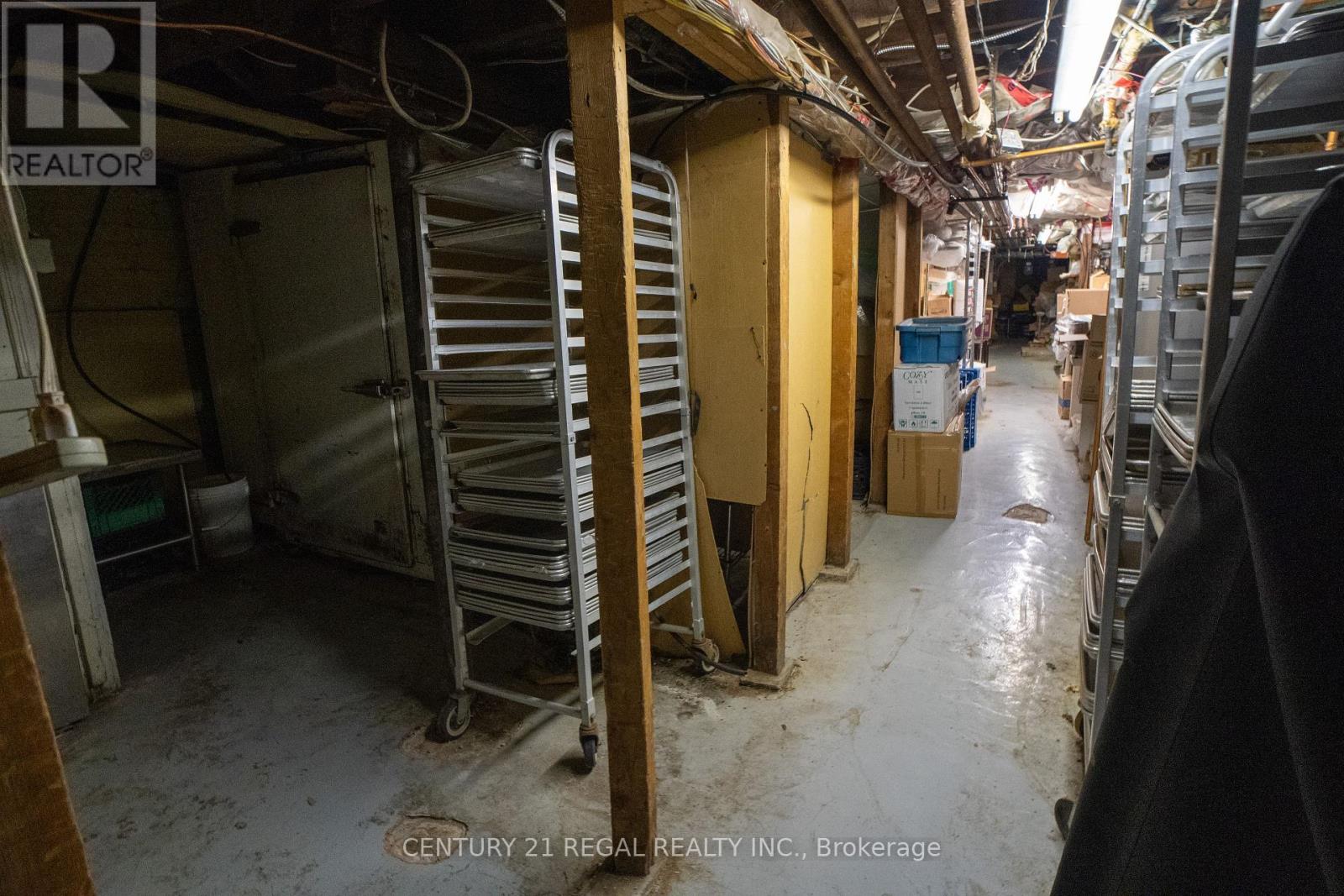 736 St. Clair Avenue W, Toronto, Ontario M6C 1B7 - Photo 24 - C12313221