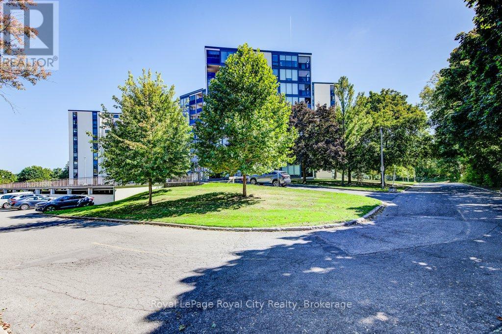 Property at 602 - 19 WOODLAWN ROAD E image 3