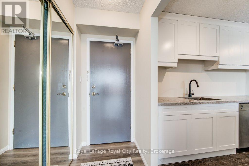 Property at 602 - 19 WOODLAWN ROAD E image 4