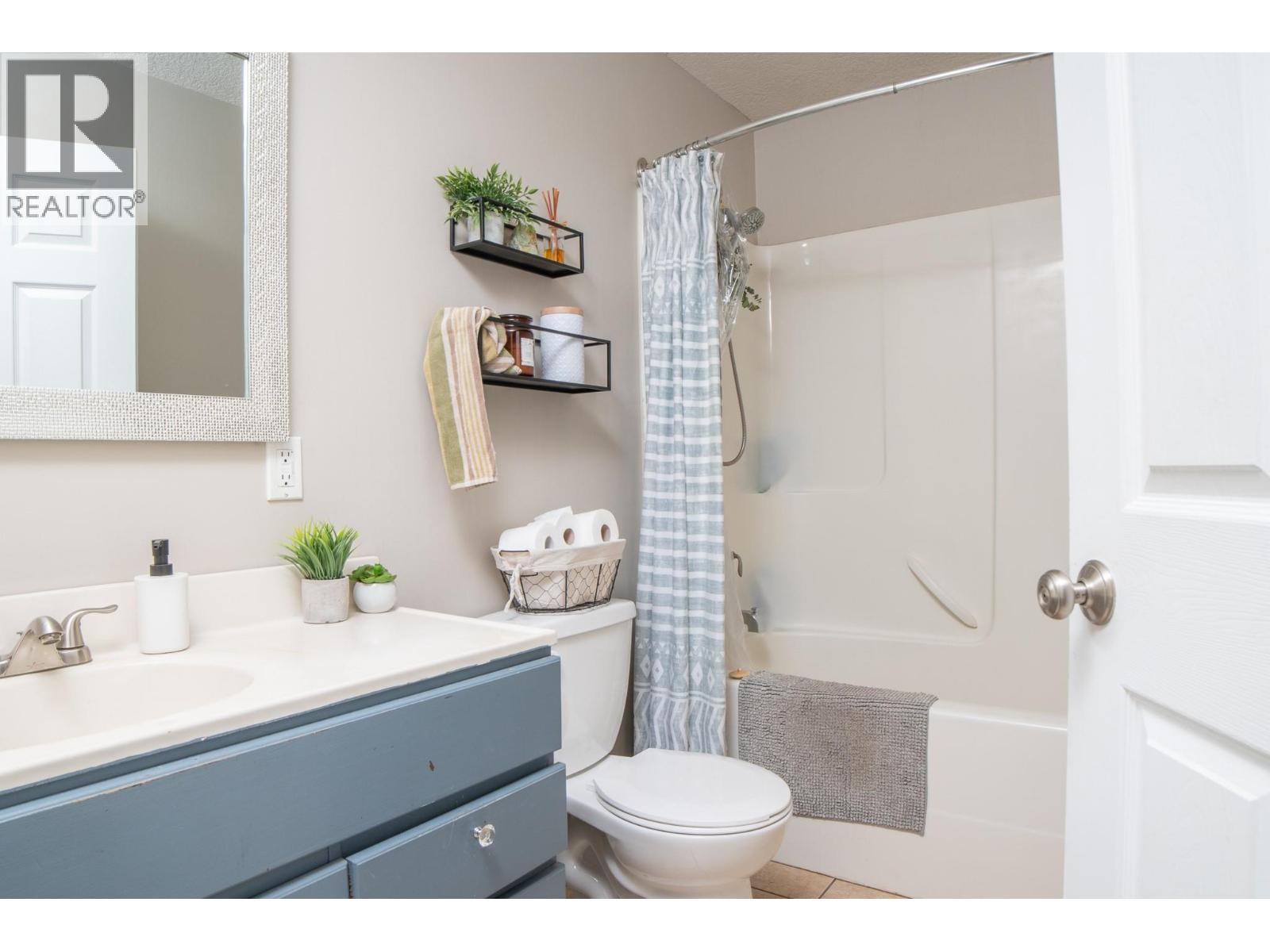 908 Purcell Crescent, Creston, British Columbia  V0B 1G3 - Photo 5 - 10358177