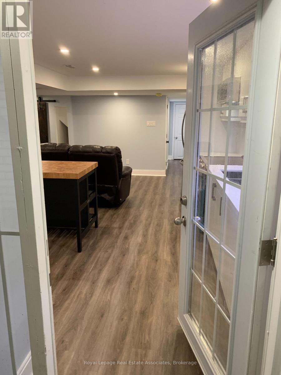 (Lower) - 114 Sail Crescent, Vaughan, Ontario  L6A 2Z1 - Photo 2 - N12324458