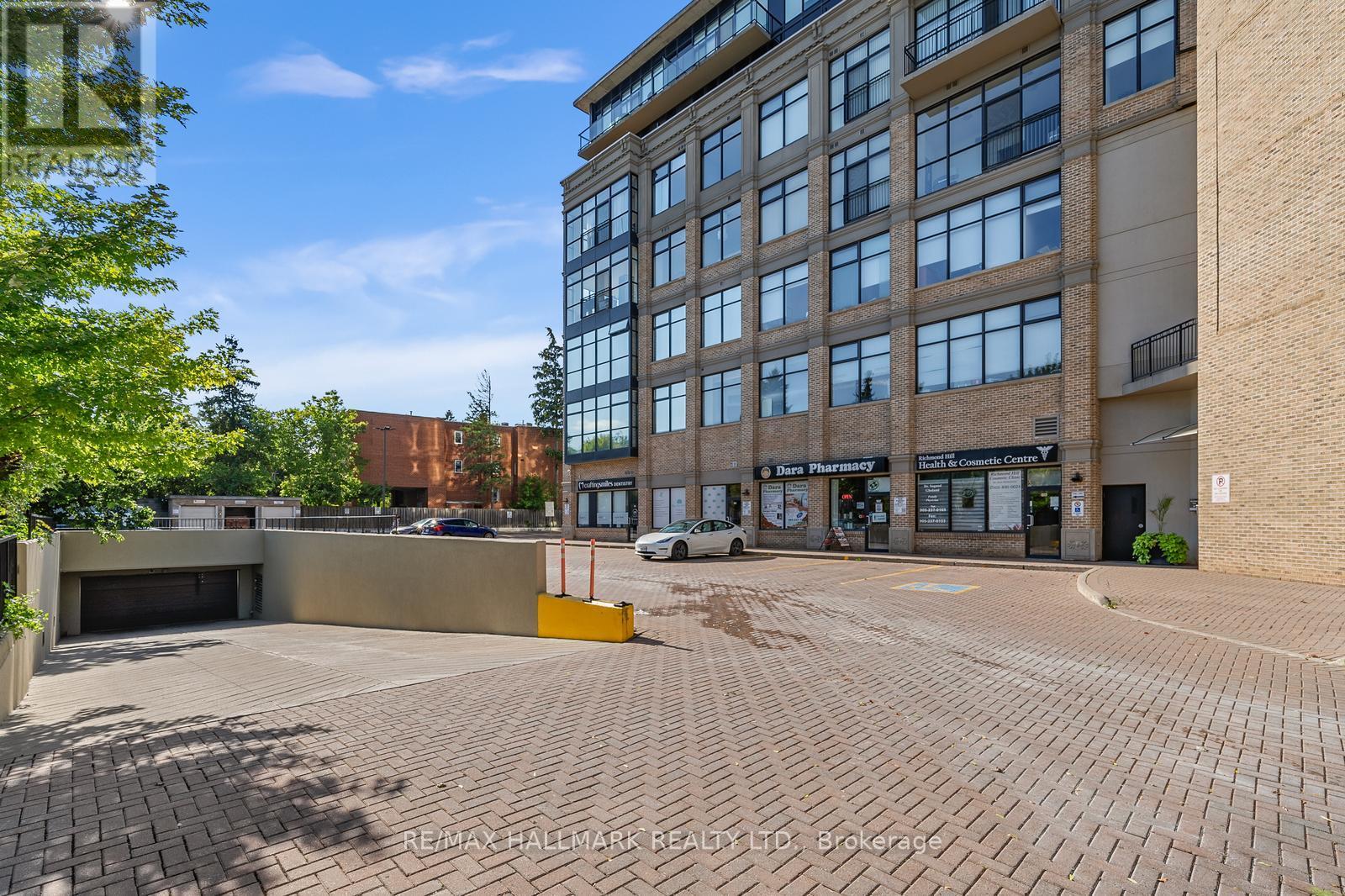 Property at 403 - 10376 YONGE STREET image 3