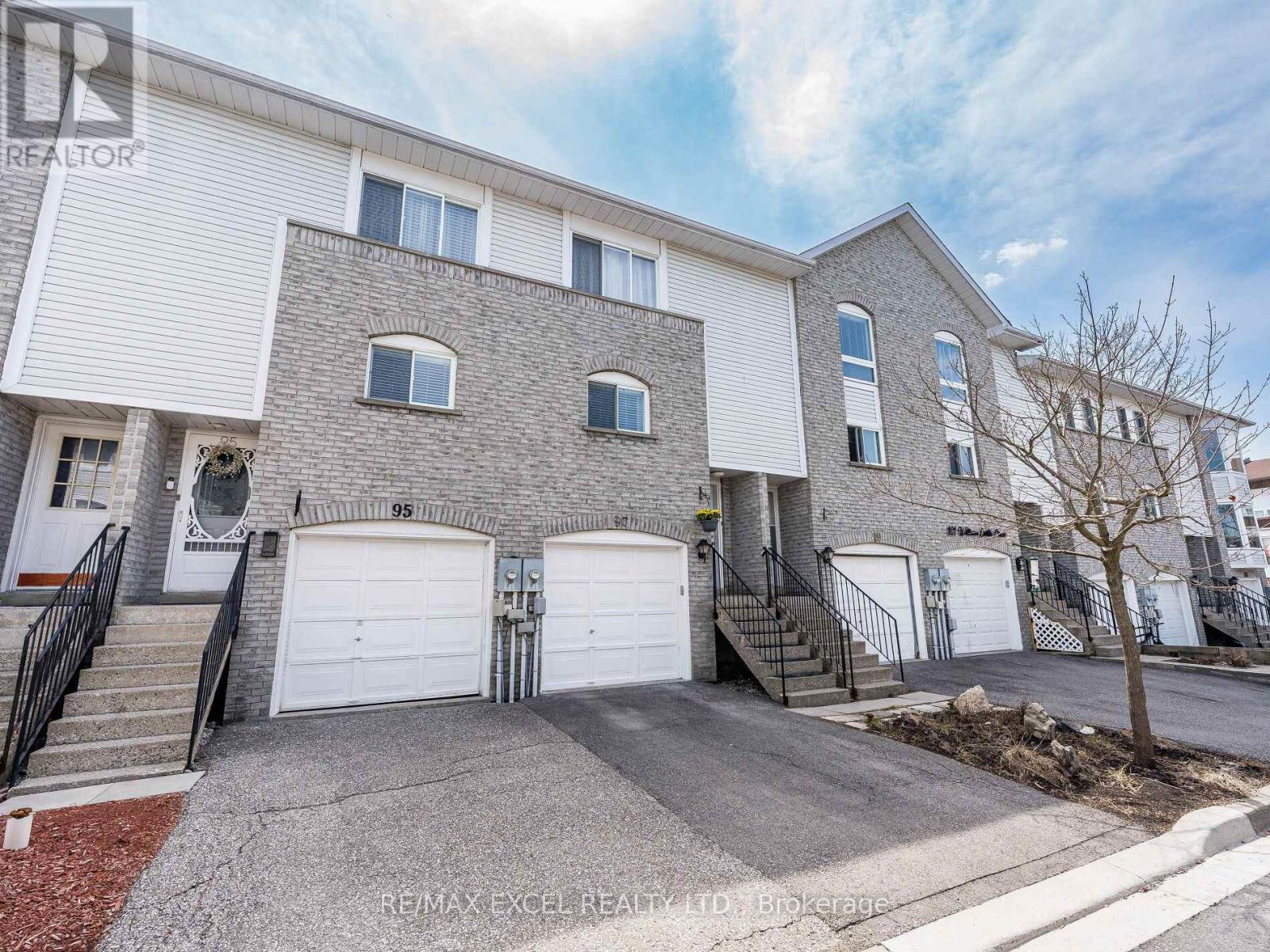 Property at 97 WILLIAM CURTIS CIRCLE image 2
