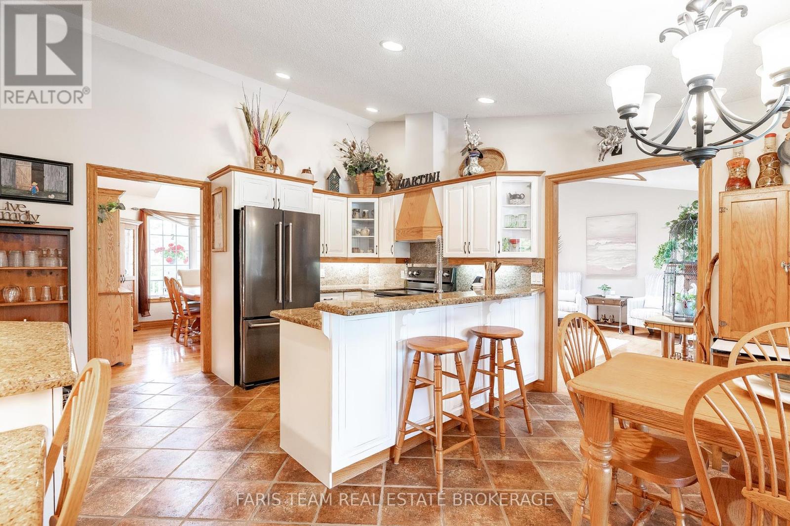 34 Concession Road 8 E, Tiny, Ontario  L0L 2J0 - Photo 6 - S12324510