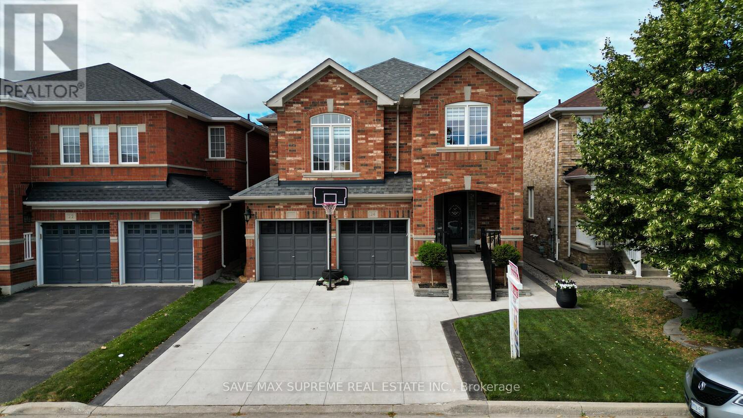 24 SILVER EGRET ROAD, Brampton, Ontario