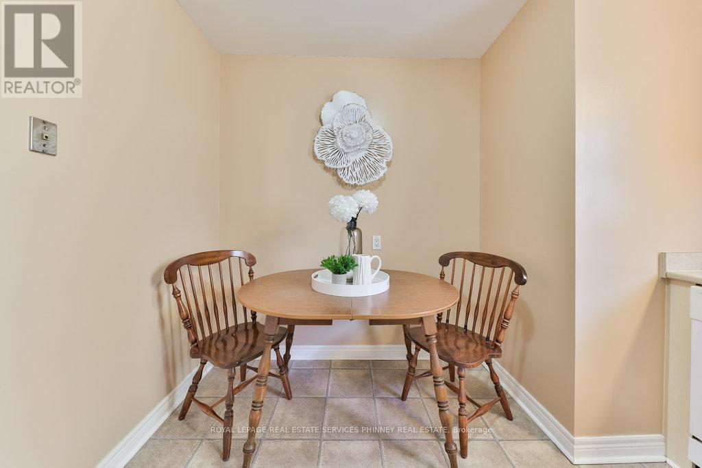 2420 Mainroyal Street, Mississauga, Ontario  L5L 1C9 - Photo 15 - W12324536