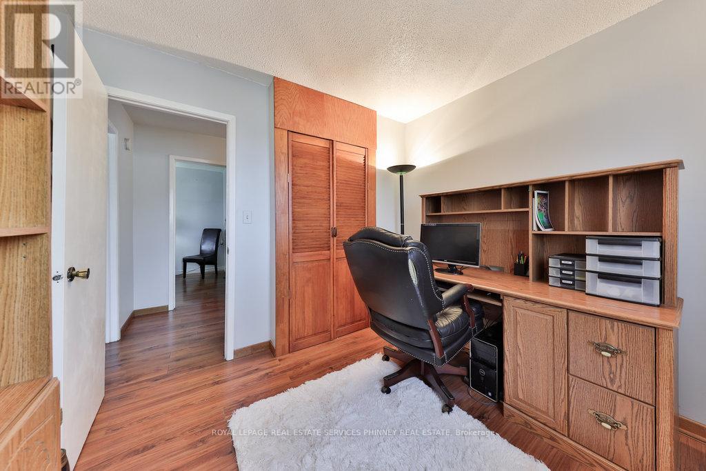 2420 Mainroyal Street, Mississauga, Ontario  L5L 1C9 - Photo 21 - W12324536